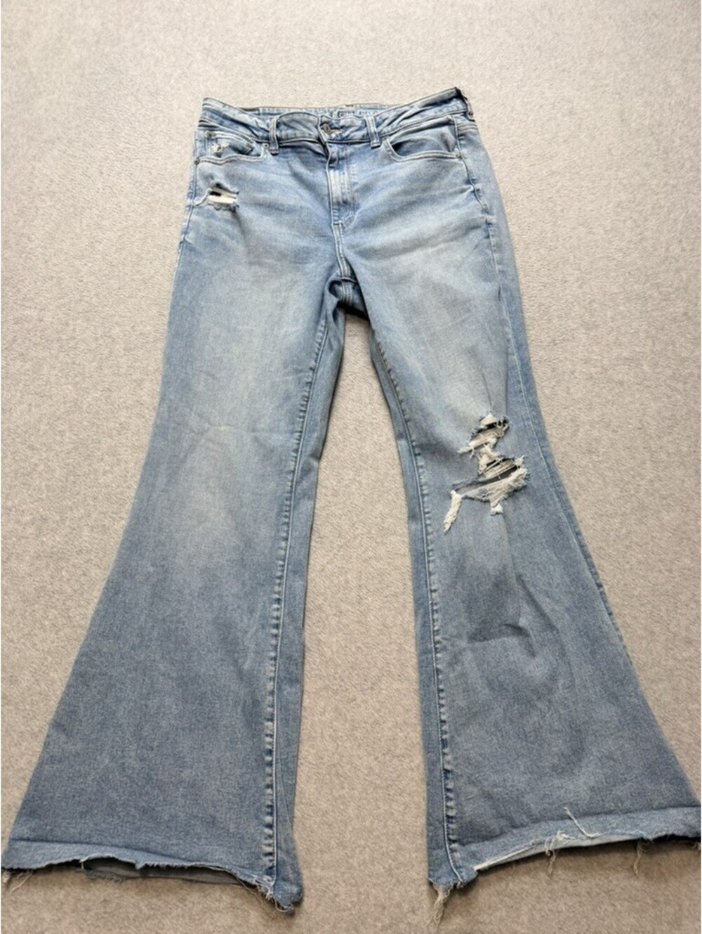 American Eagle Womens Flare Jeans Distressed Ripped 14 Light Wash Raw Hem - Picture 1 of 12